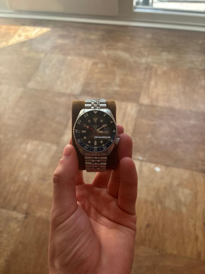 Seiko 5 Sports GMT - Image 1