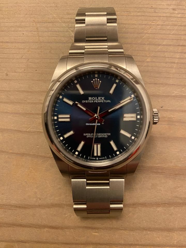 Rolex Oyster Perpetual 41 Worn only 5-10 times. Box, service, reciepts