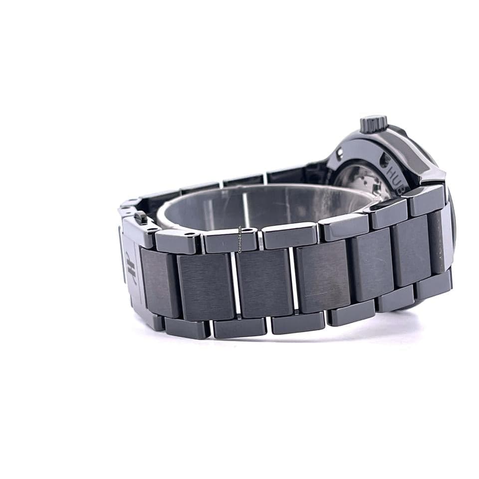 Hublot Classic Fusion Black Magic Diamonds / Ceramic / 38 mm / Full Set / very good Condition / 2024 - Thumbnail 10