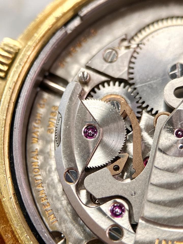 IWC Vintage Ingenieur Vollgold Solid Gold Automatic 36.5mm ref 666 666 - Thumbnail 10