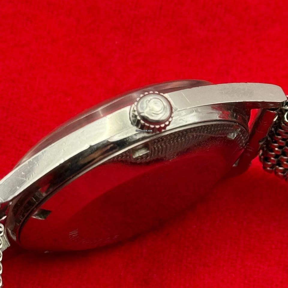 Omega Geneve Just serviced, good condition - Thumbnail 4