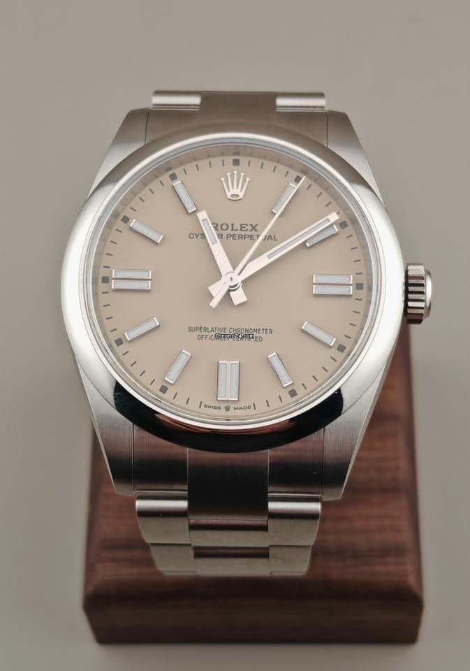 Rolex Oyster Perpetual 41 mm, NEW, 134300 2025 Beige Dial, Full set, Unworn - Thumbnail 7