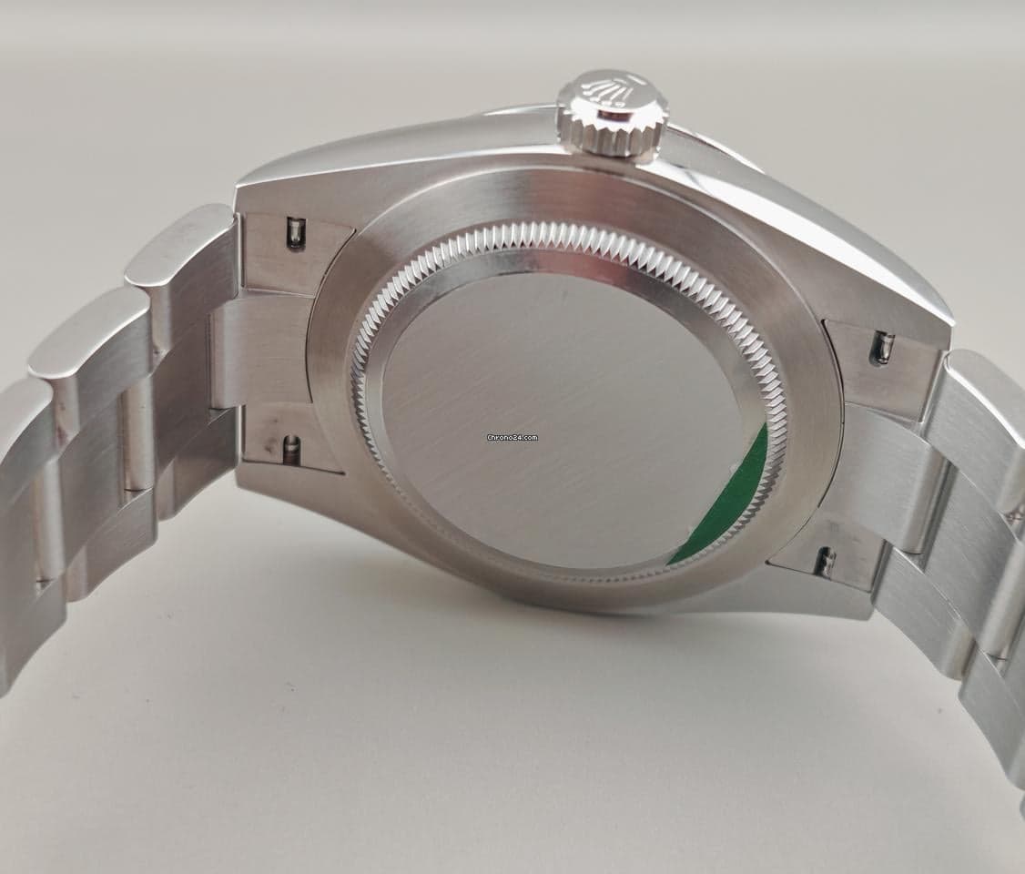 Rolex Oyster Perpetual 41 mm, NEW, 134300 2025 Beige Dial, Full set, Unworn - Thumbnail 13