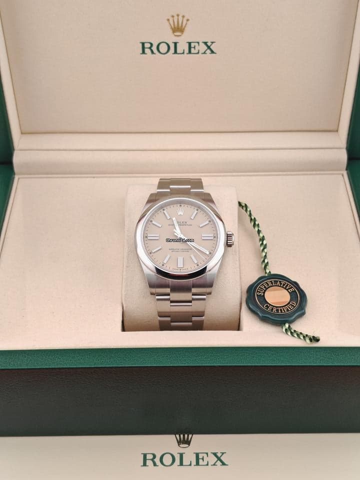 Rolex Oyster Perpetual 41 mm, NEW, 134300 2025 Beige Dial, Full set, Unworn - Thumbnail 5