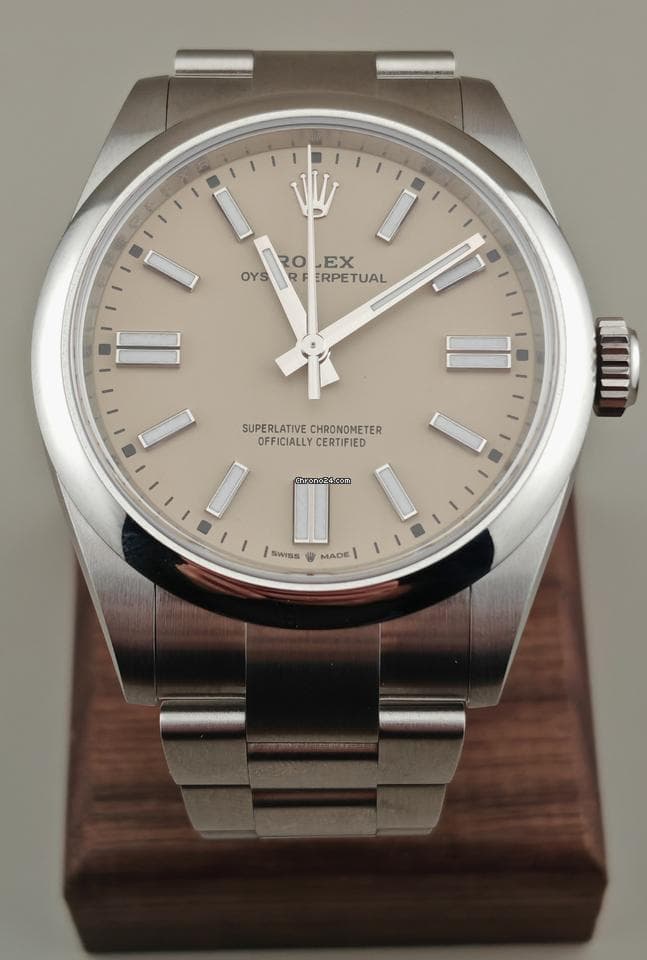 Rolex Oyster Perpetual 41 mm, NEW, 134300 2025 Beige Dial, Full set, Unworn - Thumbnail 6