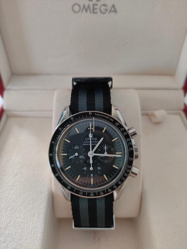 Omega Speedmaster Professional Moonwatch 145.0022 Beautiful Patina Dial With Original Omega Strap - Image 1