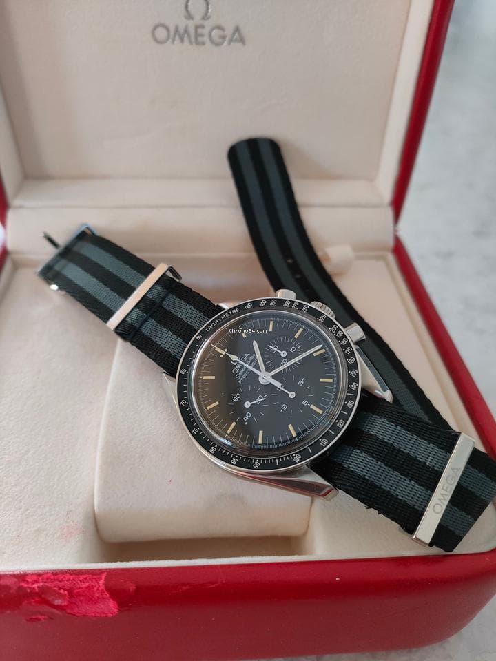 Omega Speedmaster Professional Moonwatch 145.0022 Beautiful Patina Dial With Original Omega Strap - Thumbnail 12