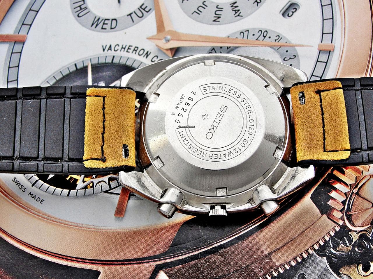 Seiko Chronograph Beautiful Retro Seiko Automatic Chronograph from 1972 - Thumbnail 15