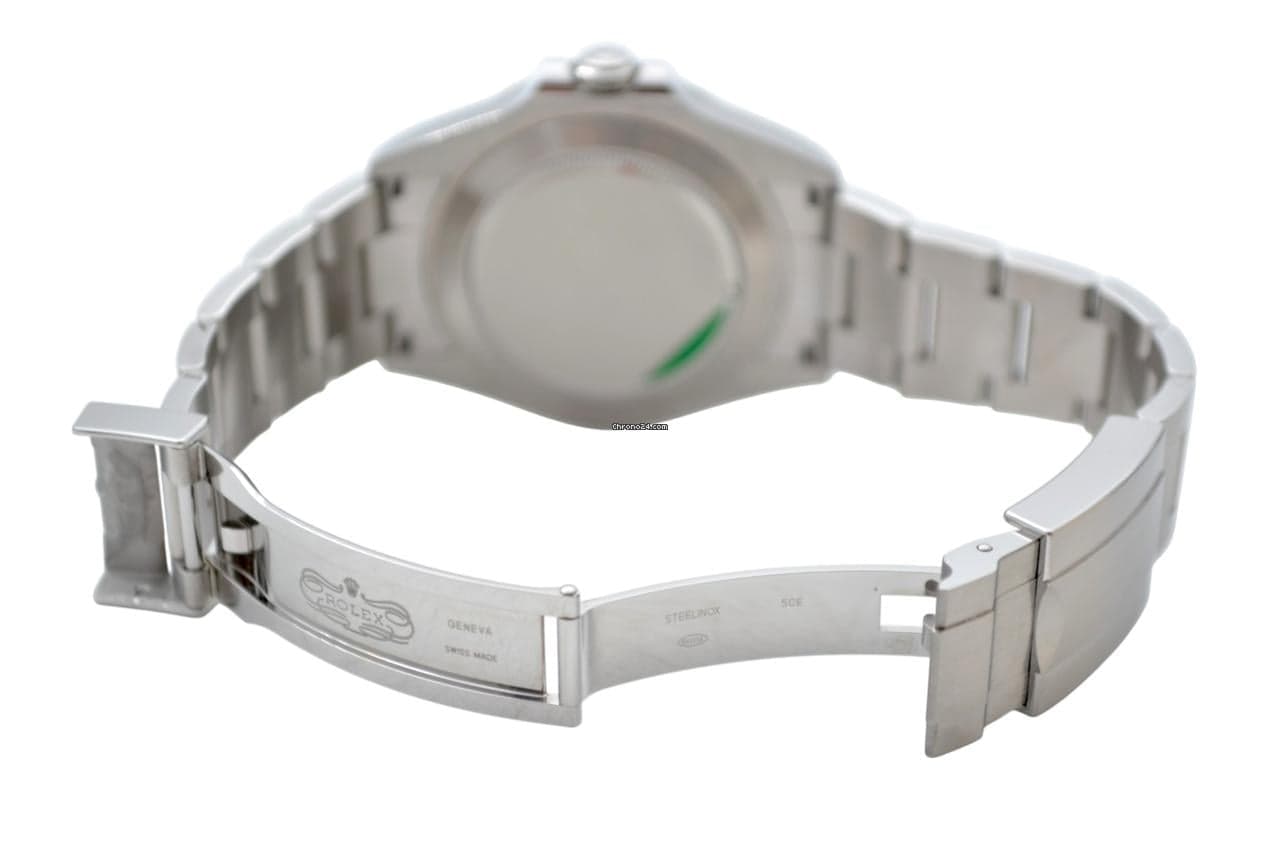 Rolex Explorer II Ref: 226570 42mm Automatic Steel Oyster White Dial Box+Papers 2024 - Thumbnail 12