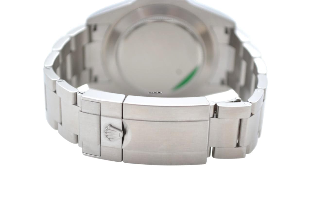 Rolex Explorer II Ref: 226570 42mm Automatic Steel Oyster White Dial Box+Papers 2024 - Thumbnail 8