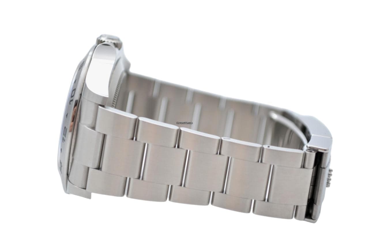 Rolex Explorer II Ref: 226570 42mm Automatic Steel Oyster White Dial Box+Papers 2024 - Thumbnail 7