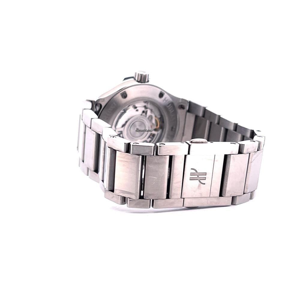 Hublot Classic Fusion Black Dial / Box & Papers - Thumbnail 8