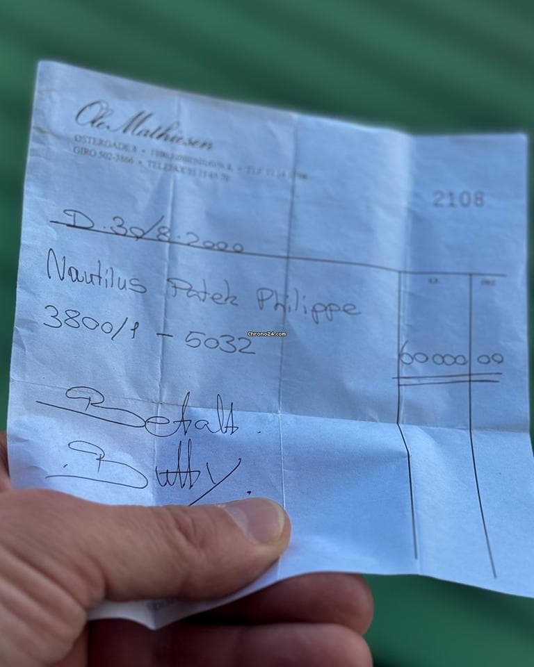 Patek Philippe Nautilus Blue Ribbed Dial – Steel – Box & Dealer Invoice – 2000 - Thumbnail 10