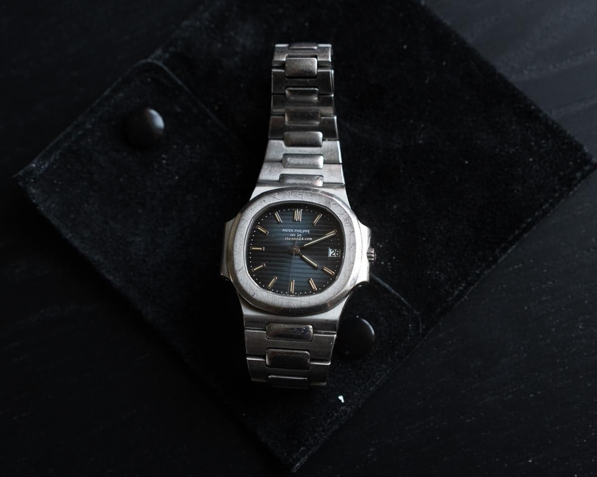 Patek Philippe Nautilus Blue Ribbed Dial – Steel – Box & Dealer Invoice – 2000 - Thumbnail 7
