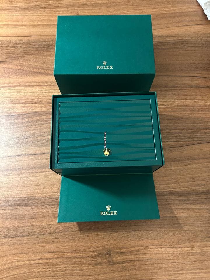 Rolex Oyster Perpetual 41 Stainless Dial (2025) New - Thumbnail 7