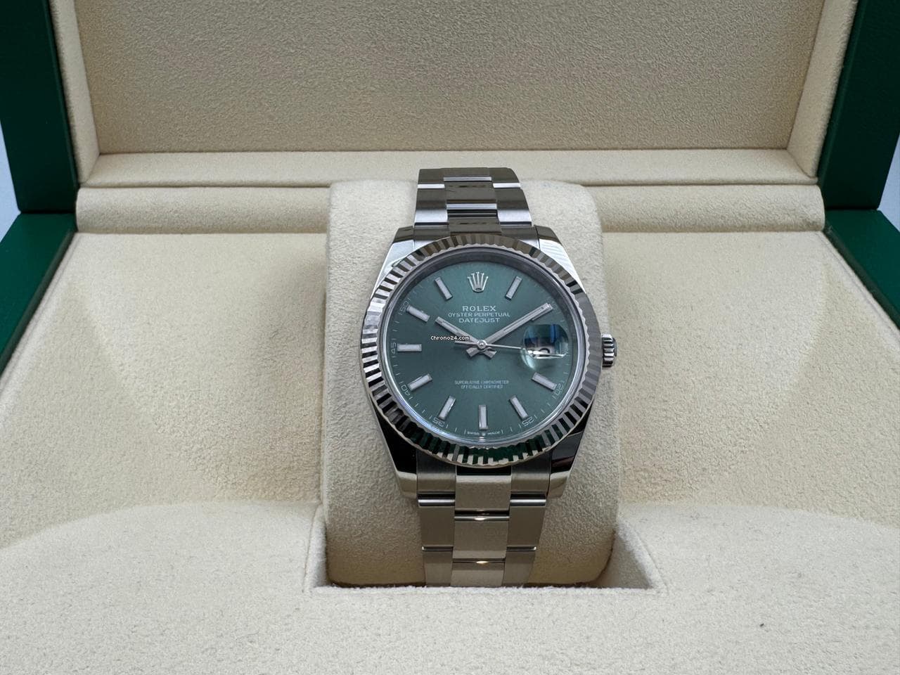 Rolex Datejust 41 126334 Mint Green Dial Oyster 2024 Like New Full Set