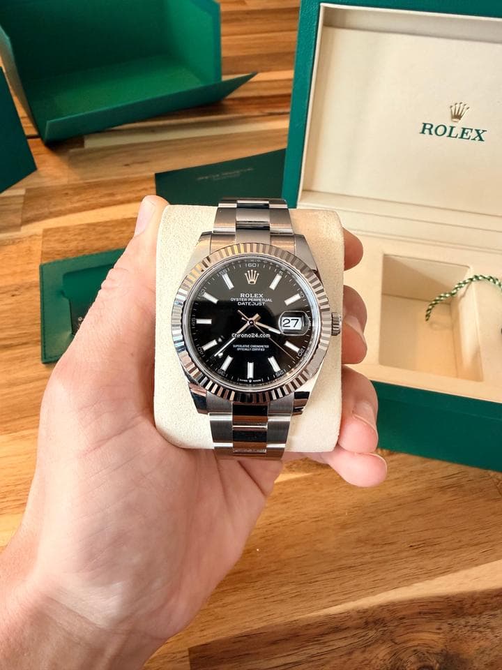 Rolex Datejust 41 Set complet 2025 avec porte cles - Image 1