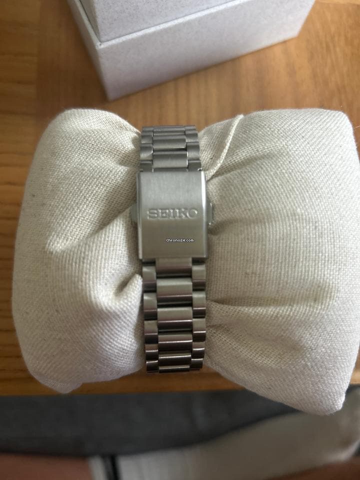 Seiko 5 Sports - Thumbnail 3