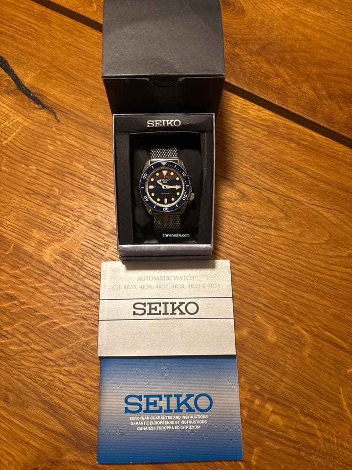 Seiko 5 Sports - Thumbnail 2