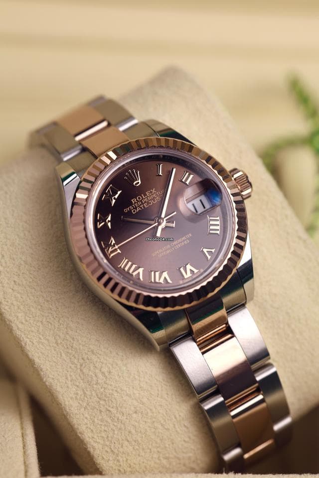 Rolex Lady-Datejust 2023 | Worn twice 99% new | Unpolished