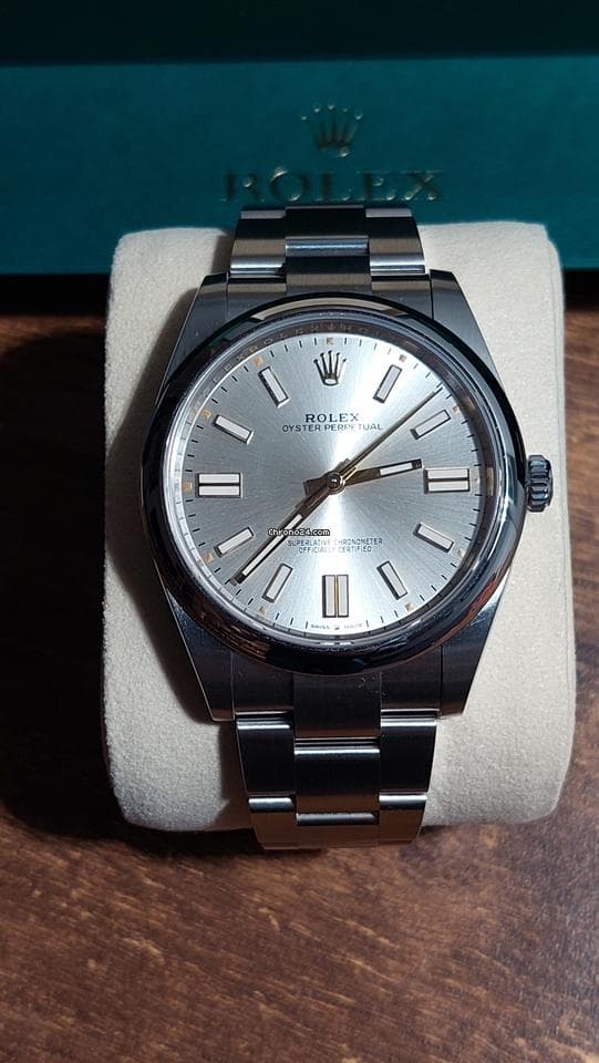 Rolex Oyster Perpetual 41 full set, orologio mai indossato - Image 1