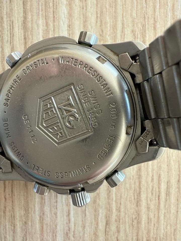 TAG Heuer 2000 Professional - Thumbnail 4