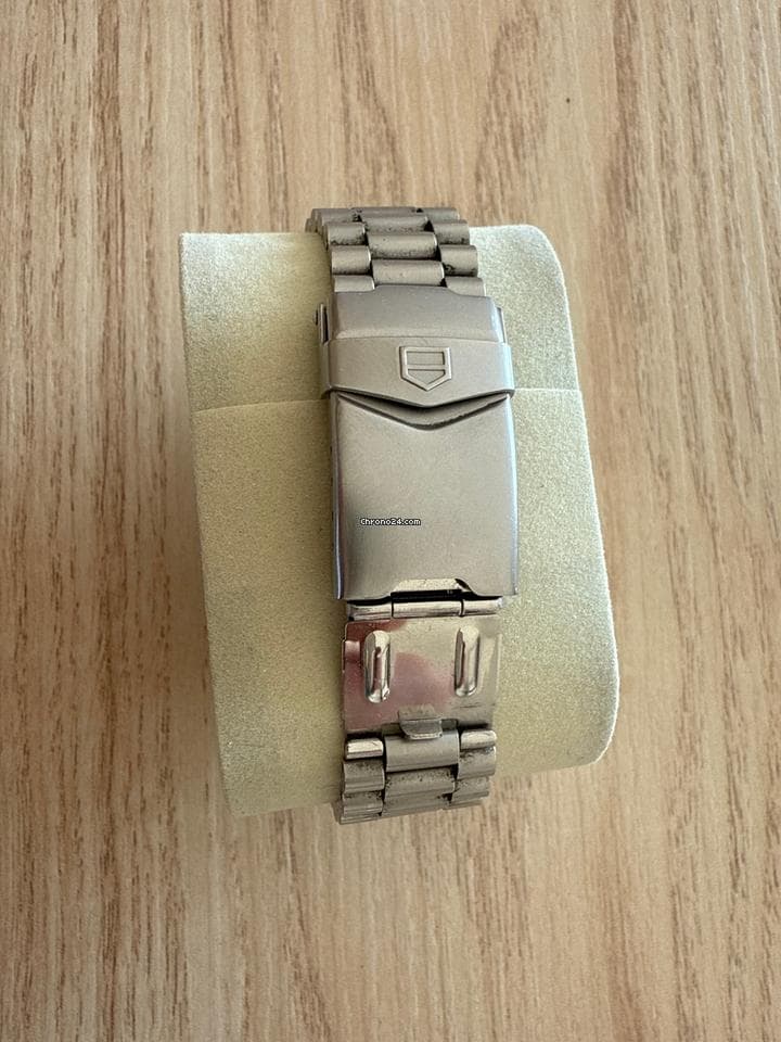 TAG Heuer 2000 Professional - Thumbnail 5