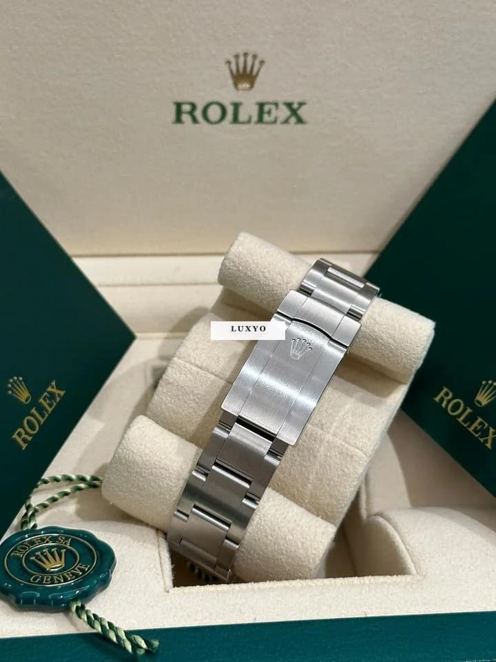 Rolex Oyster Perpetual 41 ROLEX OYSTER PERPETUAL  124300 -003  FULL SET - Thumbnail 2