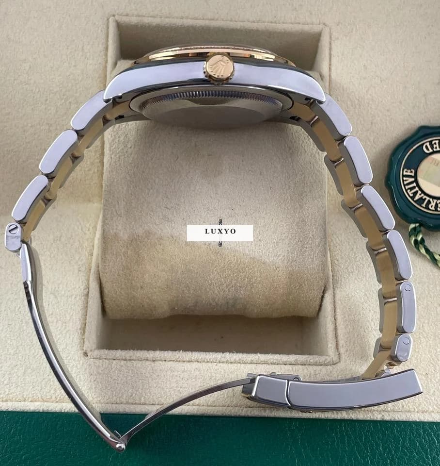 Rolex Datejust 36 GREEN XI VI Diamond DIAL Steel/Gold Top Condition with Box&Papers 2021 - Thumbnail 8