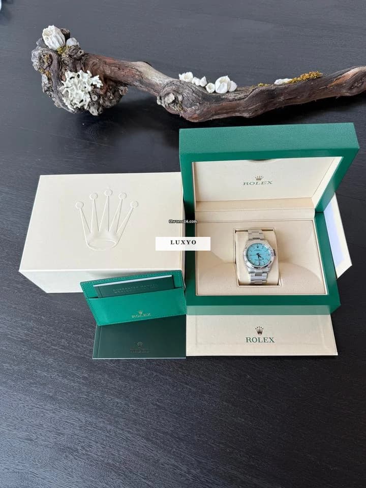 Rolex Oyster Perpetual 36 Full Set/New&Unworn - Thumbnail 2