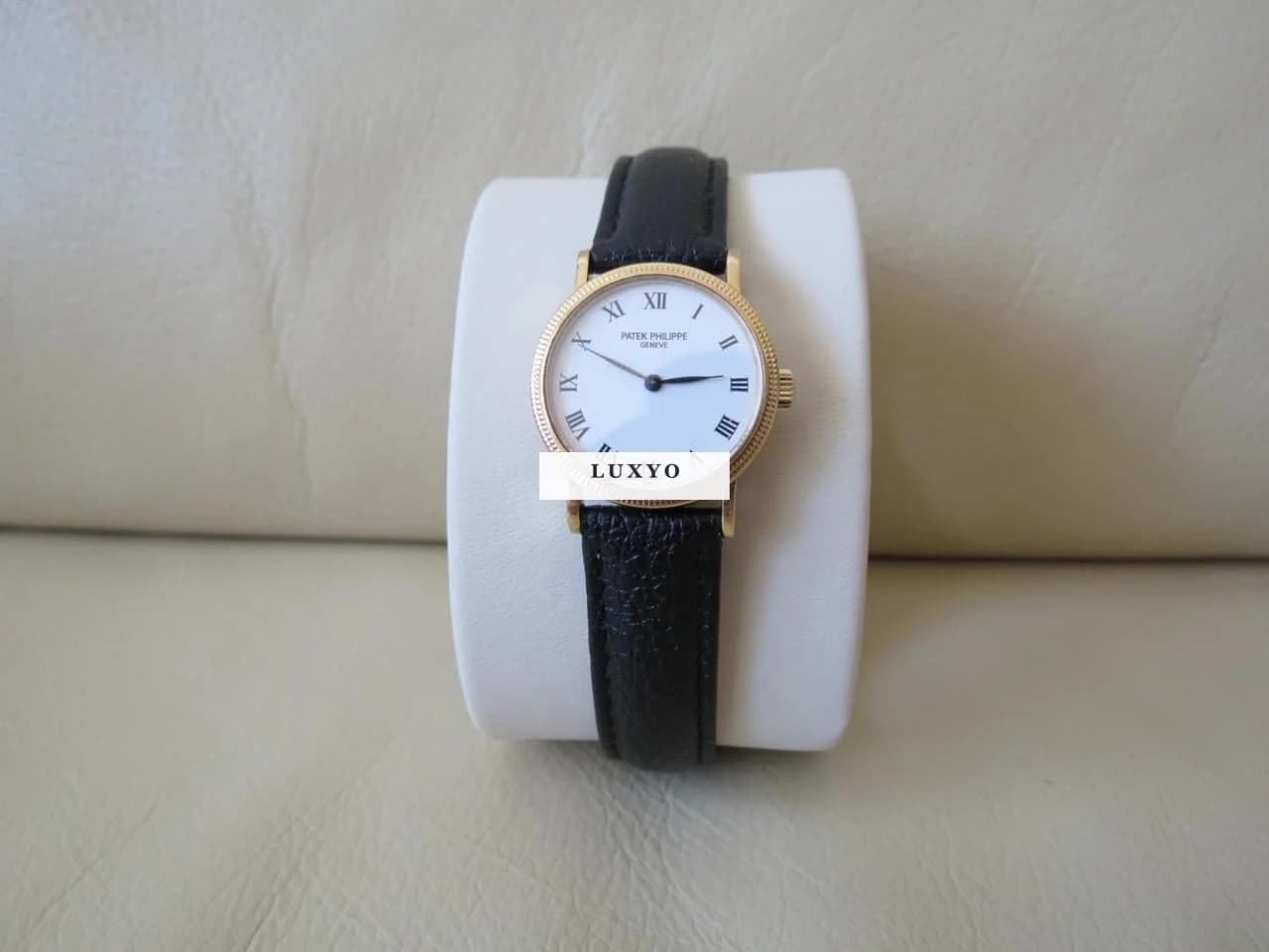 Patek Philippe Calatrava 18K Gold Roman Numerals 25mm Mechanical Ladies Watch - Image 1