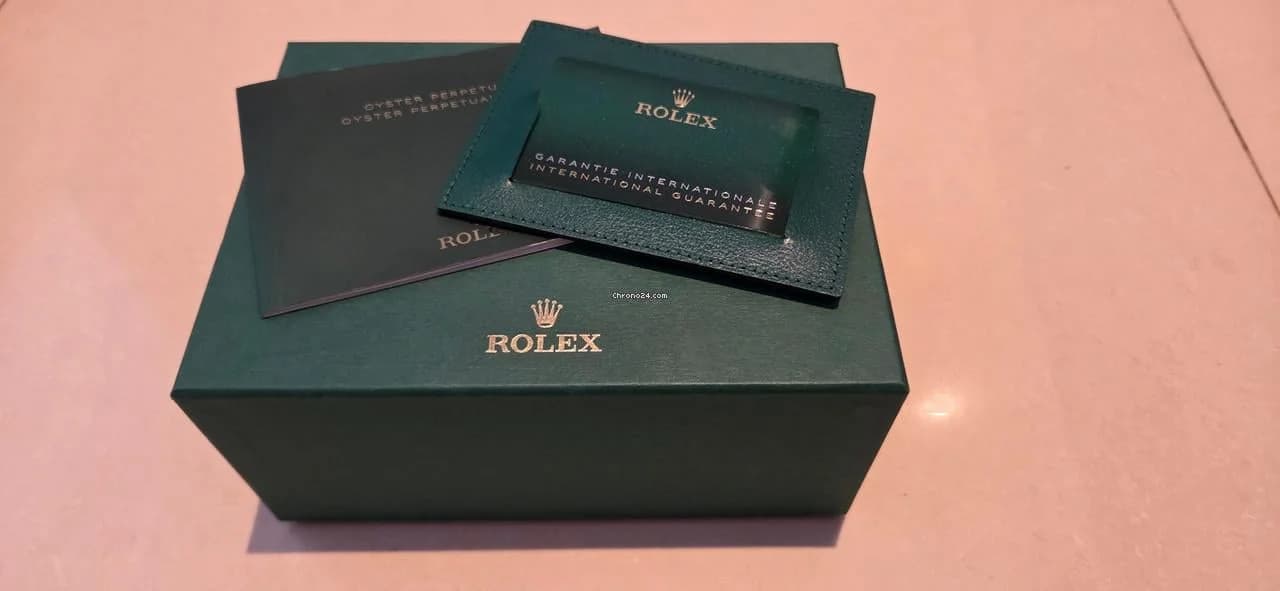 Rolex Oyster Perpetual 28mm Lavender Rolex Oyster Perpetual-2025 Unworn & Complete - Thumbnail 2