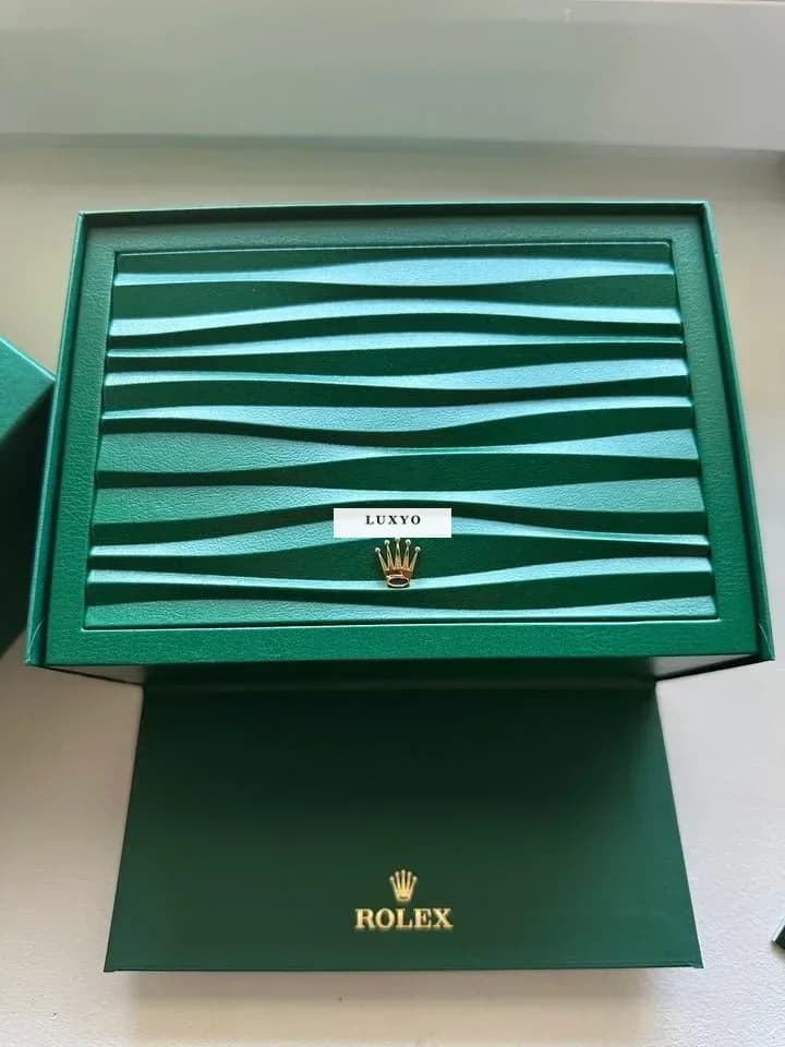 Rolex Oyster Perpetual 36 NEW 02/2025 with NEW BOX - Candy Pink Dial - Thumbnail 11