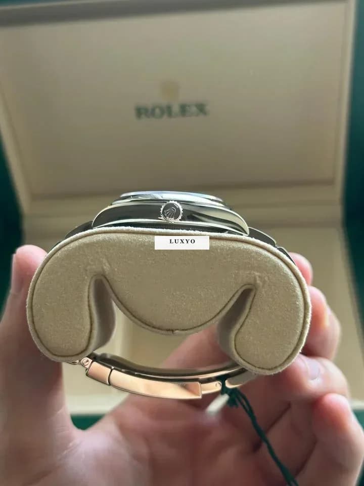 Rolex Oyster Perpetual 36 NEW 02/2025 with NEW BOX - Candy Pink Dial - Thumbnail 8