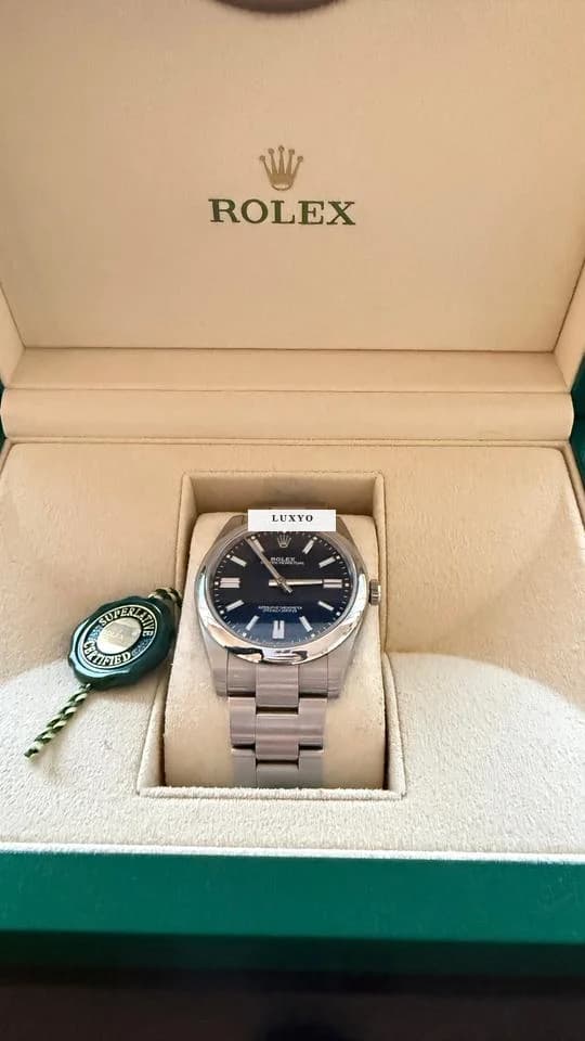 Rolex Oyster Perpetual 41 Full Set/ Red:124300 - Thumbnail 3
