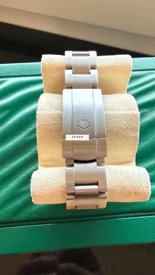 Rolex Oyster Perpetual 41 Full Set/ Red:124300 - Thumbnail 8