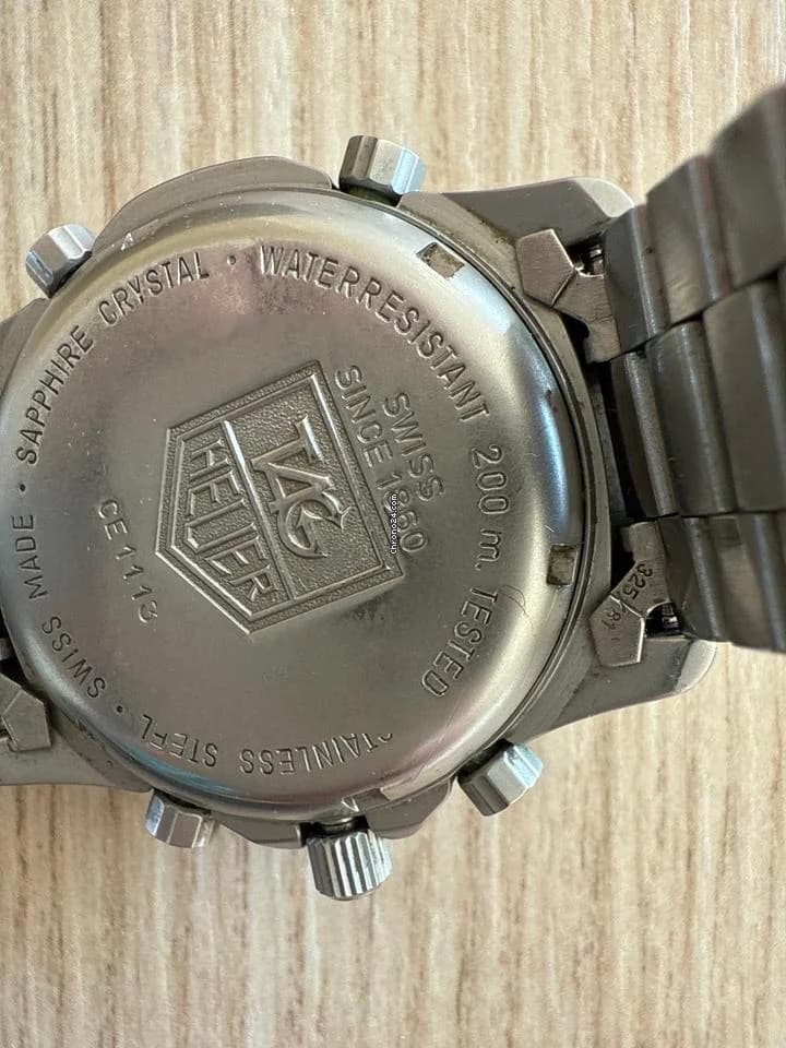 TAG Heuer 2000 Professional - Thumbnail 4