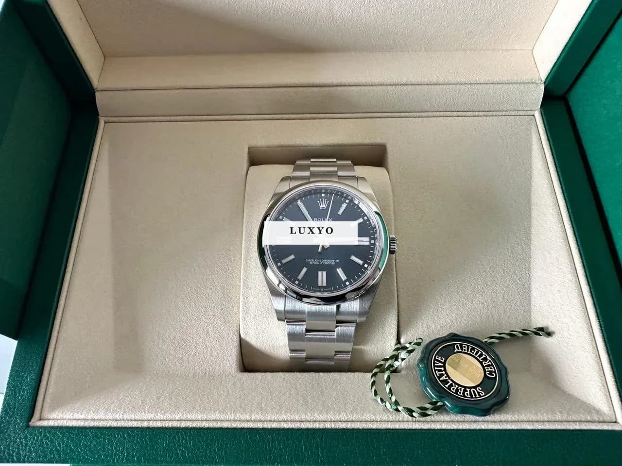 Rolex Oyster Perpetual 41 124300  Blau  Full Set  Neu & ungetragen  04/2025  verklebt - Image 1