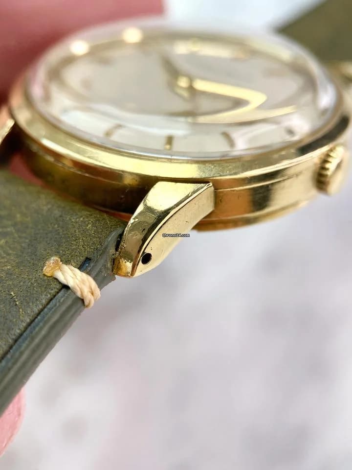 IWC Vintage Ingenieur Vollgold Solid Gold Automatic 36.5mm ref 666 666 - Thumbnail 6