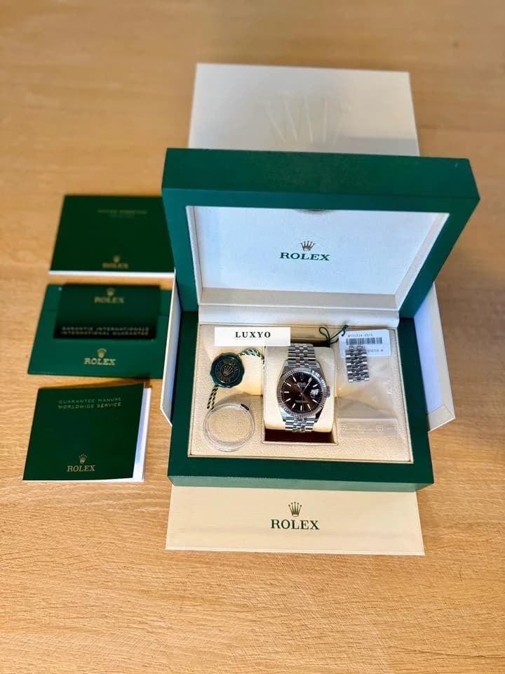 Rolex Datejust 36 126234 schwarz Weissgold Jubilee-Armband - Image 1