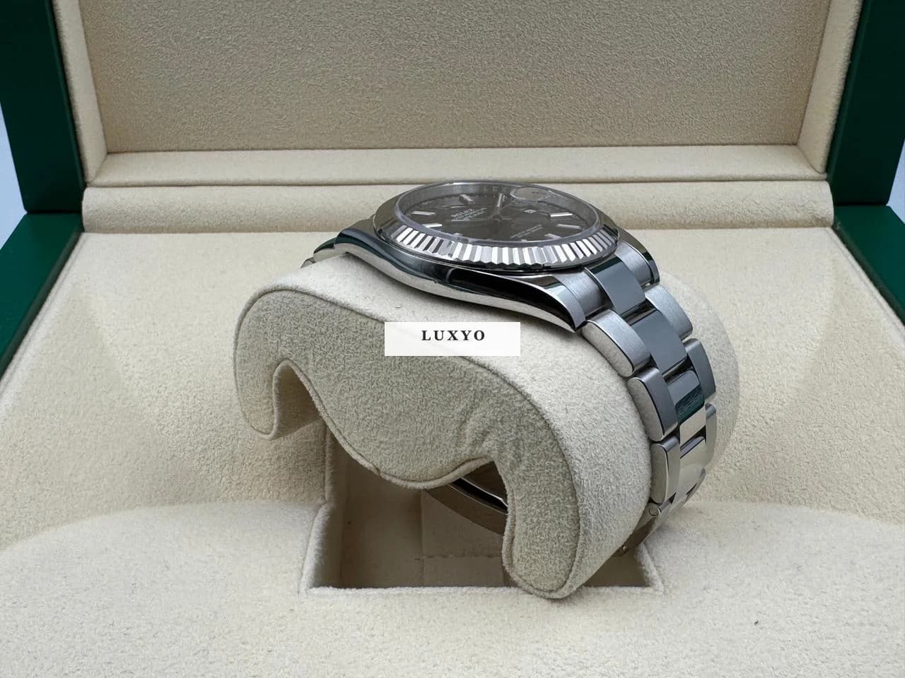 Rolex Datejust 41 126334 Rhodium Dial Oyster 2023 Like New Full Set - Thumbnail 2