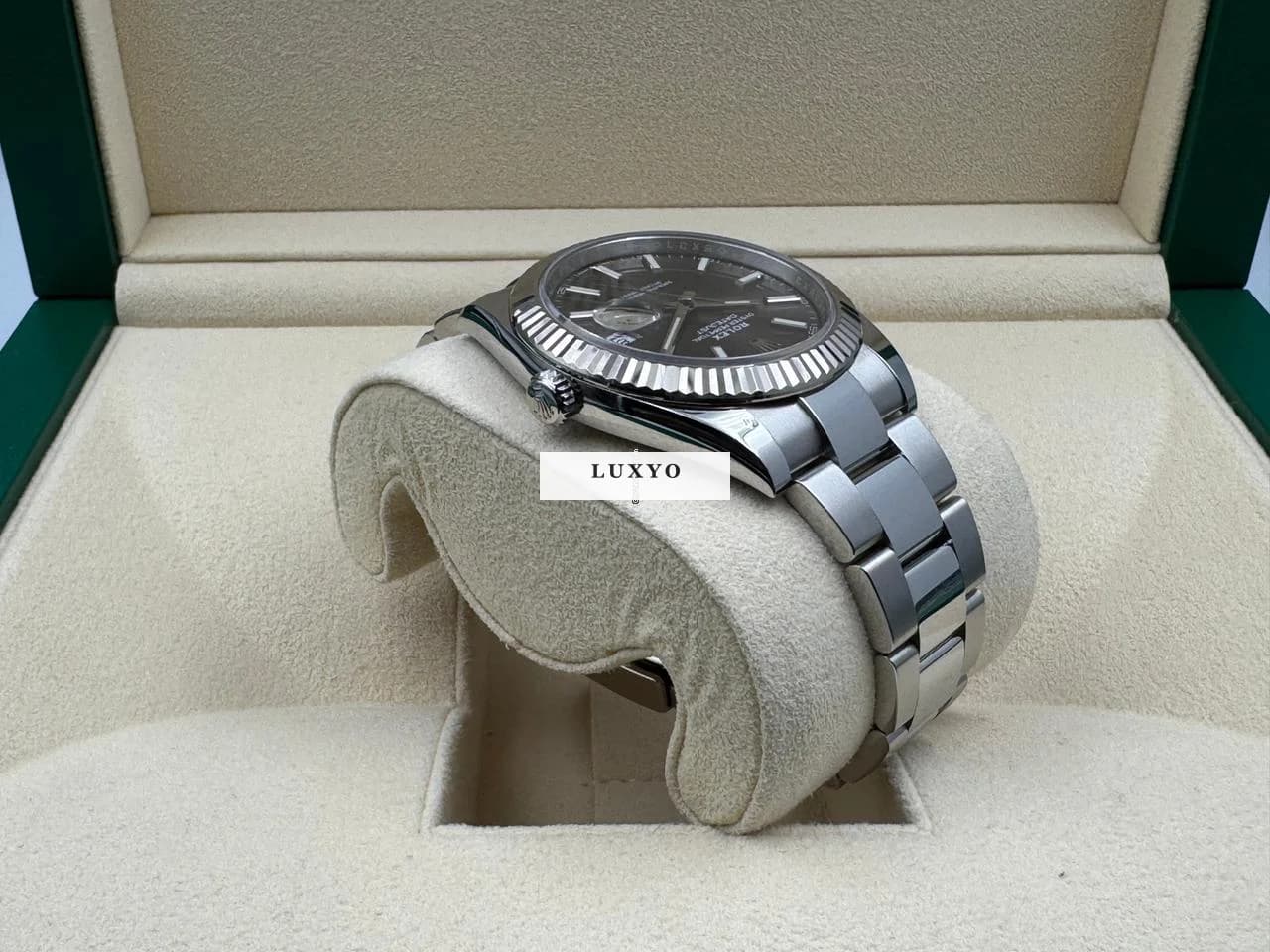 Rolex Datejust 41 126334 Rhodium Dial Oyster 2023 Like New Full Set - Thumbnail 3