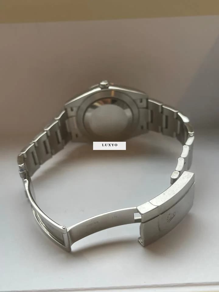 Rolex Oyster Perpetual 41 Kaum getragen und sofort verfügbar! - Thumbnail 7