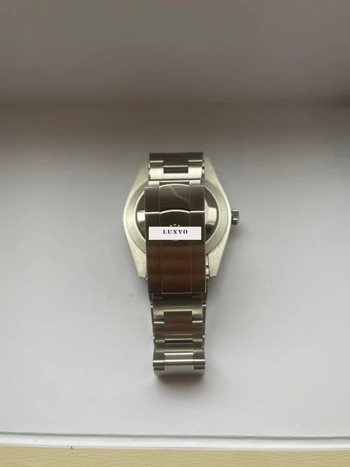 Rolex Oyster Perpetual 41 Kaum getragen und sofort verfügbar! - Thumbnail 9
