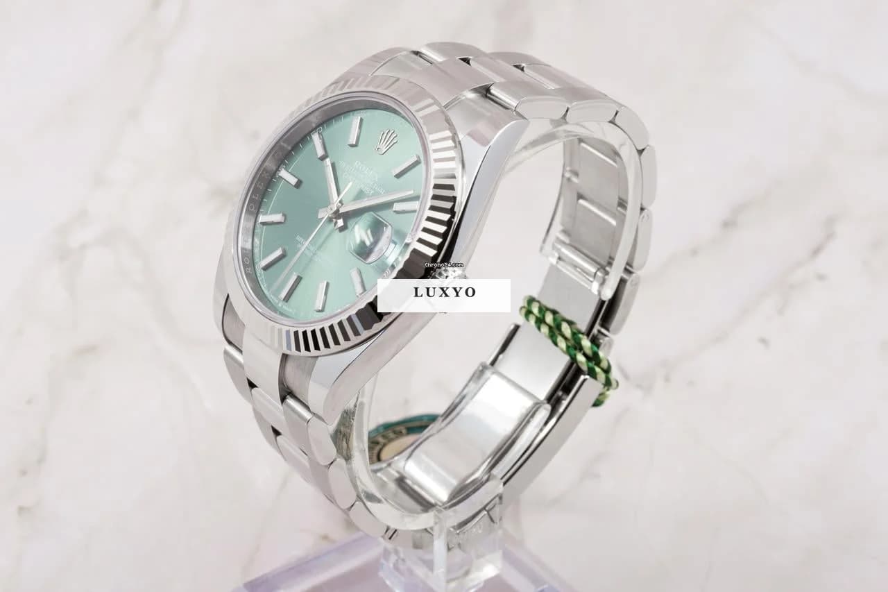 Rolex IN STOCK Like new 12/2022 Ref. 126334 Datejust 41 Steel/White Gold Mint Green Dial Fluted ROLEX PURCHASE RECEIPT AVAILABLE - Thumbnail 2
