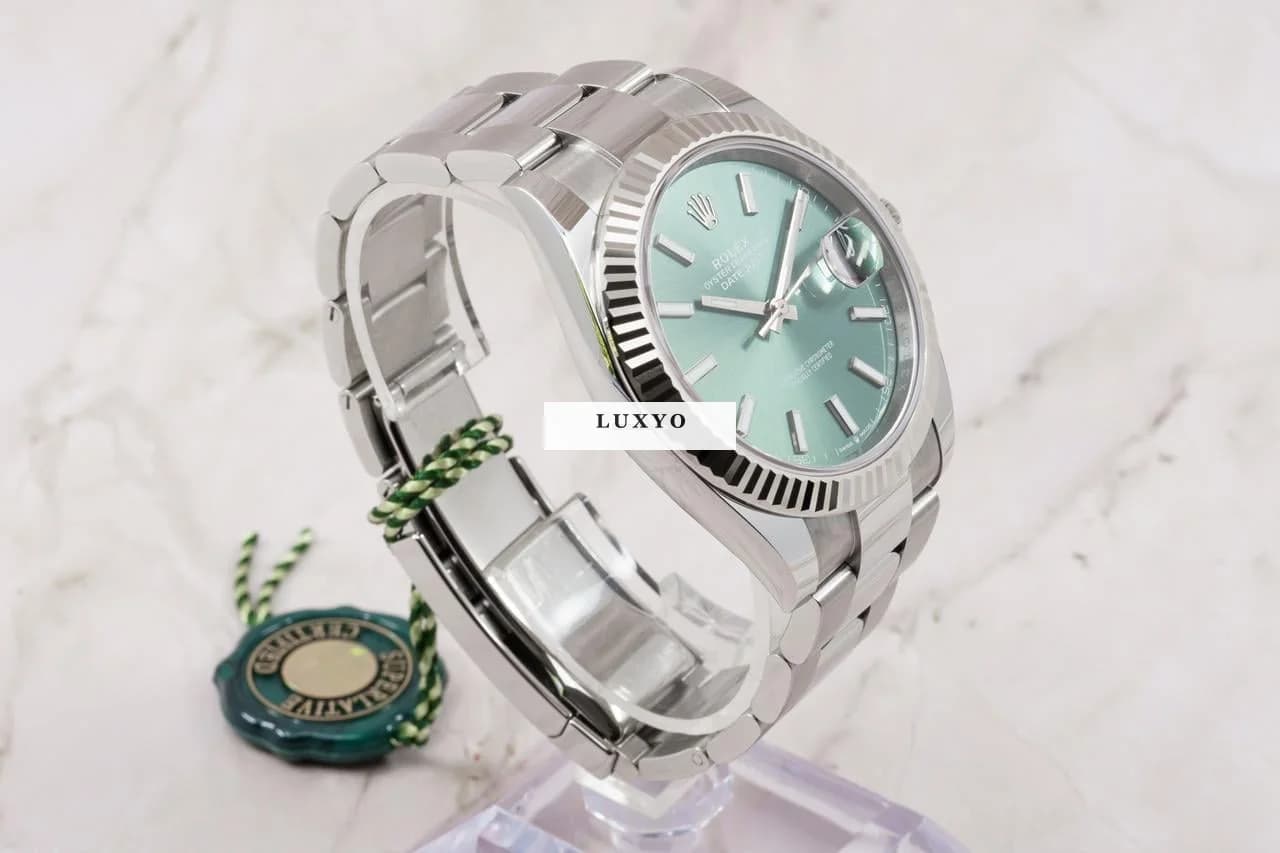 Rolex IN STOCK Like new 12/2022 Ref. 126334 Datejust 41 Steel/White Gold Mint Green Dial Fluted ROLEX PURCHASE RECEIPT AVAILABLE - Thumbnail 4