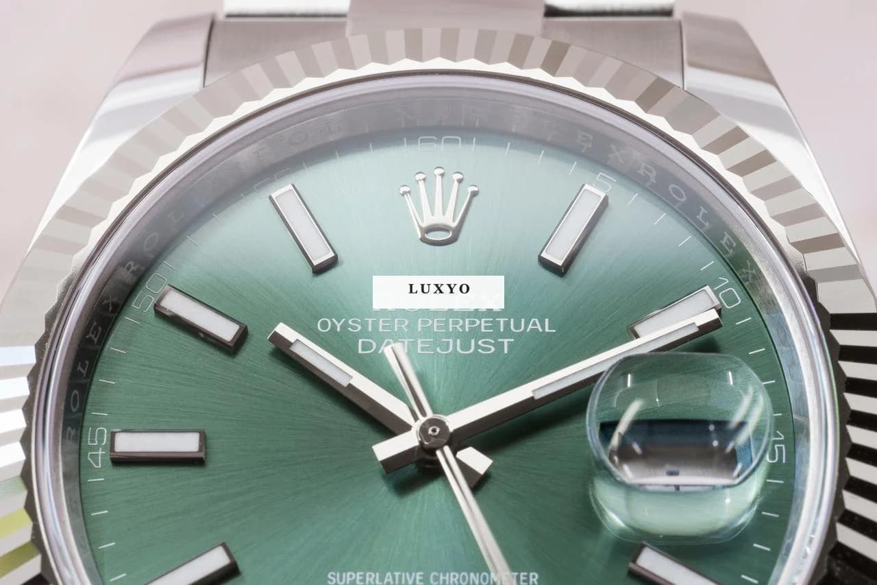 Rolex IN STOCK Like new 12/2022 Ref. 126334 Datejust 41 Steel/White Gold Mint Green Dial Fluted ROLEX PURCHASE RECEIPT AVAILABLE - Thumbnail 9