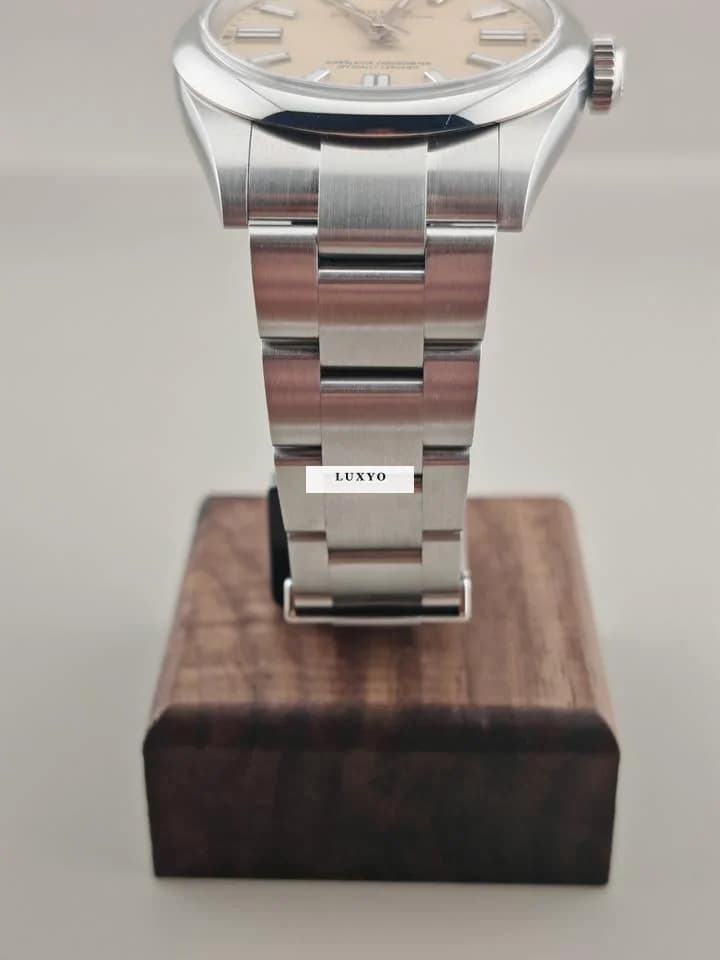 Rolex Oyster Perpetual 41 mm, NEW, 134300 2025 Beige Dial, Full set, Unworn - Thumbnail 8