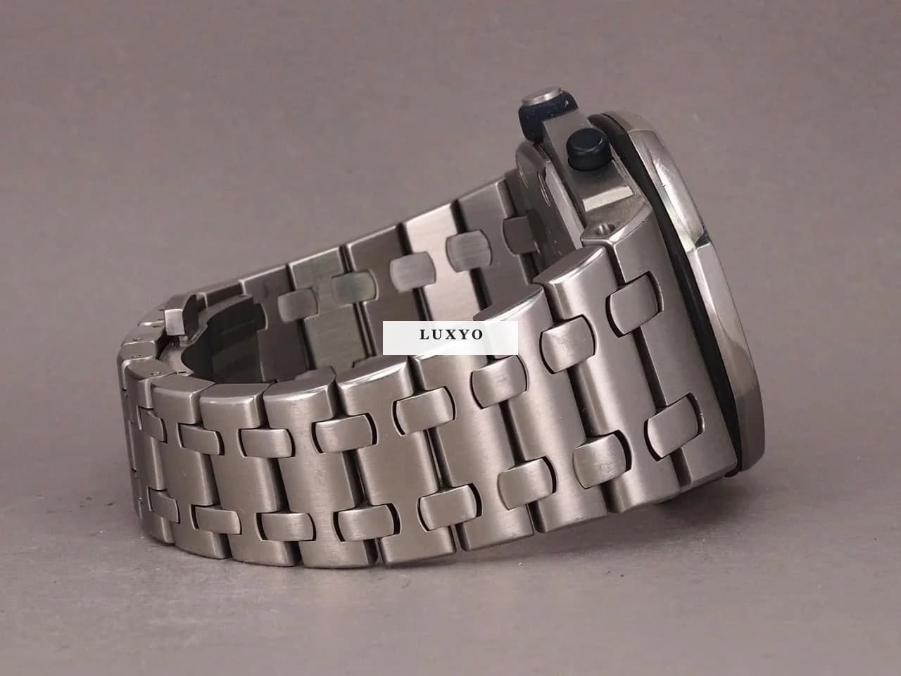 Audemars Piguet Royal Oak Offshore Chronograph 25721ST - Thumbnail 4