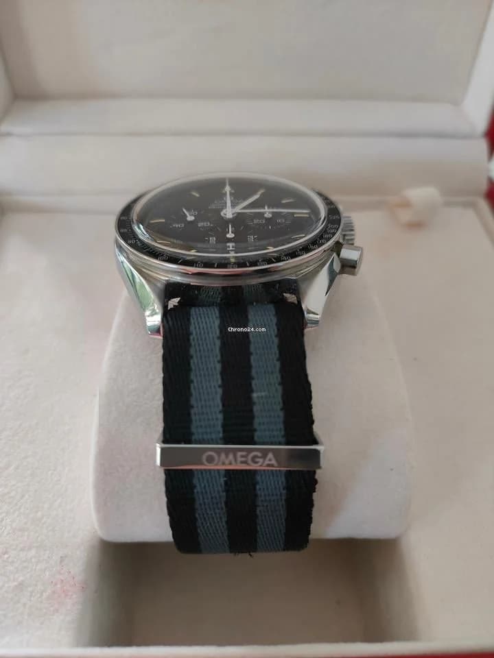 Omega Speedmaster Professional Moonwatch 145.0022 Beautiful Patina Dial With Original Omega Strap - Thumbnail 2